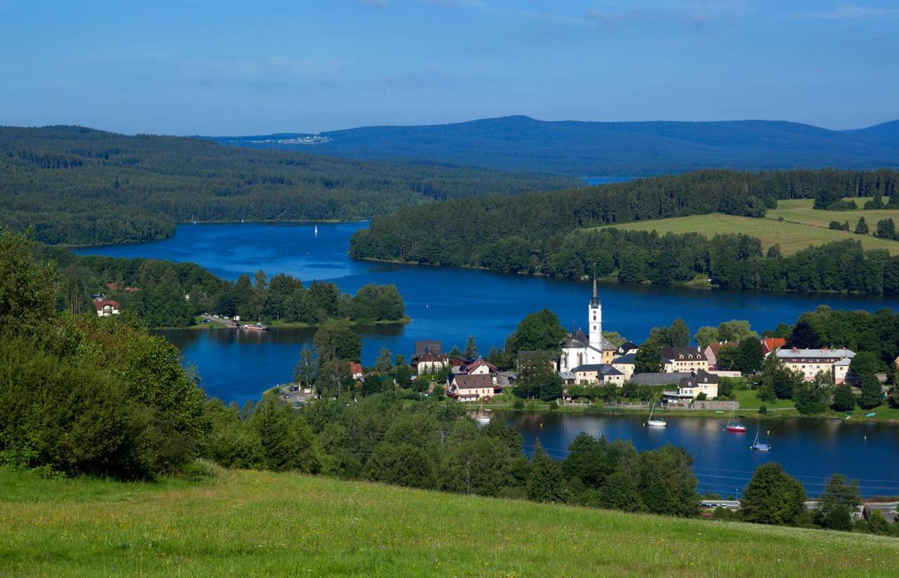 Hotel Frymburk Zewnętrze zdjęcie